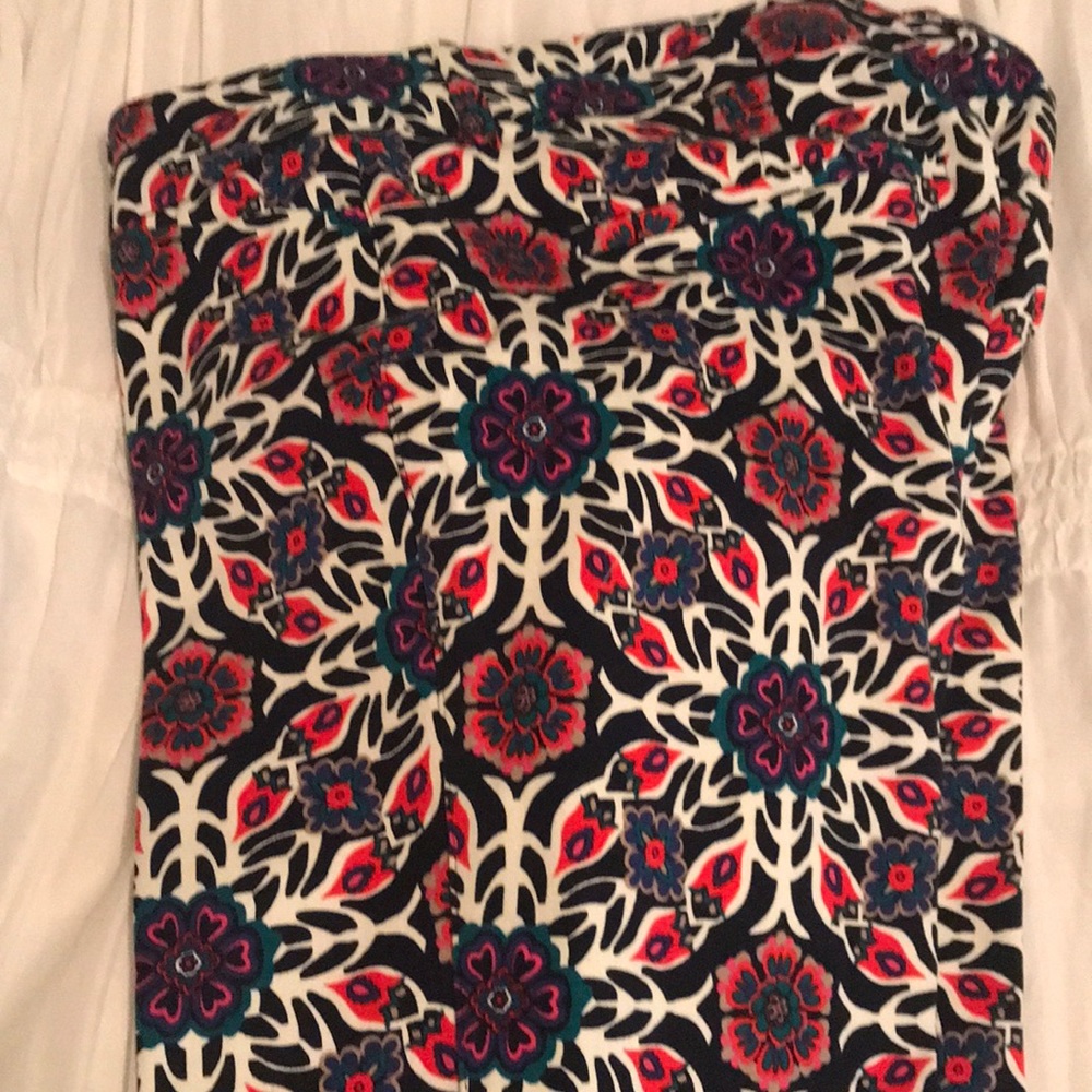 Old Navy Pixie Pants 4 Regular Beautiful Pattern - image 1